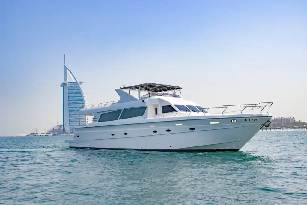 yacht ride dubai