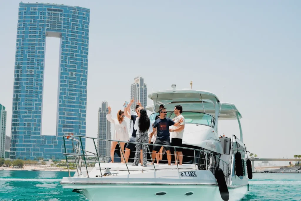 yacht tours in Dubai