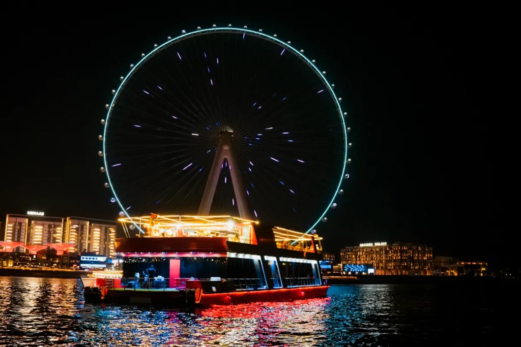 Dinner cruise Dubai experience at night.