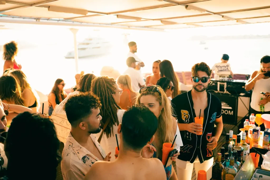 people enjoying drinks