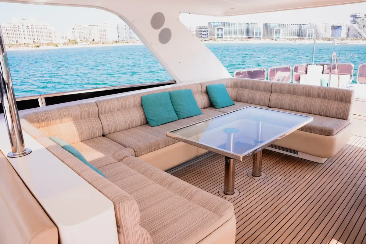 Dubai Yacht Mr and Mrs Smith sitting area