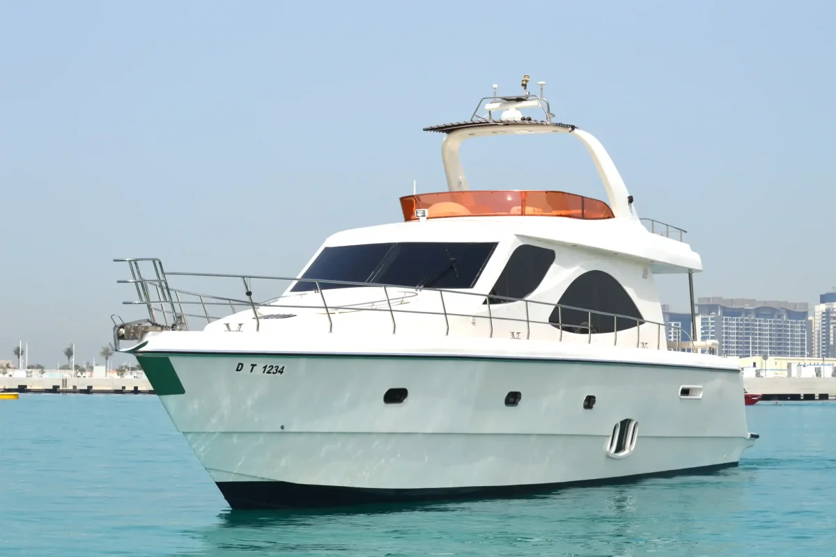 Dubai Yacht Altar side view