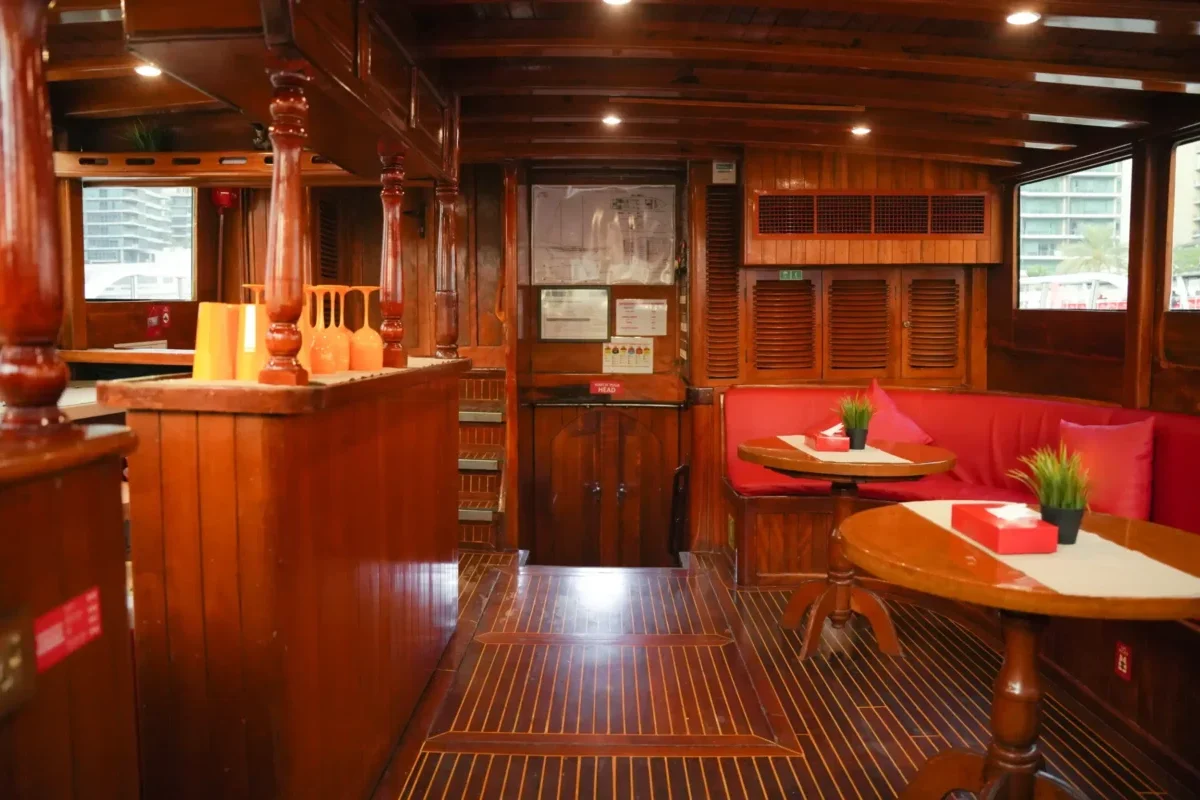 Dubai Yacht Azure salon