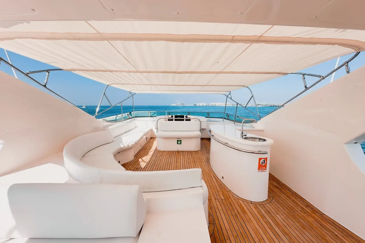Dubai Yacht Solana Foredeck