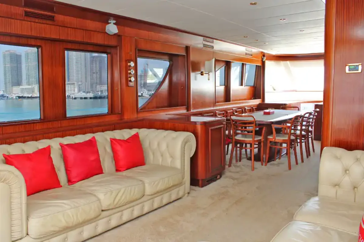 Dubai Yacht Freedom main salon